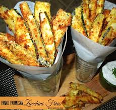 In one small bowl mix together the parmesan cheese, panko, garlic, onion powder, paprika, oregano, parsley and salt. Panko Parmesan Crusted Zucchini Fries Melissassouthernstylekitchen Com