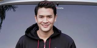 Indosiar tv is a live national tv station based in indonesia an it's running in west jakarta from the year 1994. Kerap Berperan Antagonis Ini 5 Potret Fery Ixel Pemain Ftv Kisah Nyata Indosiar Merdeka Com