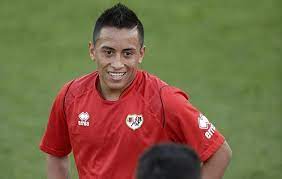Gianluca lapadula y christian cueva siguen afianzando su buena relación en la interna de la selección y en la antesala del perú vs. El Centrocampista Peruano Christian Cueva Nuevo Jugador Del Rayo Marca Com