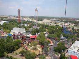 Below are the current park operating hours. Six Flags Over Texas Crowds Is It Packed Real Time Crowd Tracking Isitpacked Com