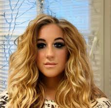 Thay say: time heals everything They lie...