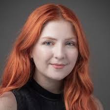 Lara Whitley's Instagram, Twitter & Facebook