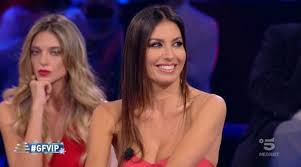 Benvenuto nella pagina della sezione vip dedicata a gregoraci! Elisabetta Gregoraci Ecco Cosa Indossa Questa Sera In Studio Al Gf Vip 5