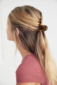 Jane Enamel Claw Clip Urban Outfitters Clip Hairstyles Claw Hair Clips Hair Styles
