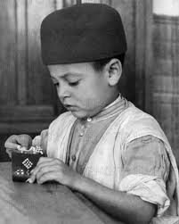 🇲🇦 Moroccan diplomats in London, 1901 Left to Right . Colonel Bernard  Ramsden James (1864-1938) Intelligence Office and Soldier . Allan Maclean  (1858-1918) Diplomat . Kaïd, General Sir Harry Aubrey de Maclean (