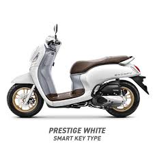 Honda scoopy memiliki tinggi jok 746 mm dengan bobot 94 kg. Scoopy 2021 Prestige White Warungasep