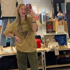 jess (@Jesslinden13)