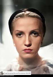 Tamara Wiszniewska (1919-1981) Tamara Wiszniewska. Od sukcesów do  zapomnienia Warszawa była jedynym ośrodkiem w Polsce przedwojennej, który  produkował filmy. W mojej opinii polskie gwiazdy filmowe w niczym nie  ustępowały amerykańskim