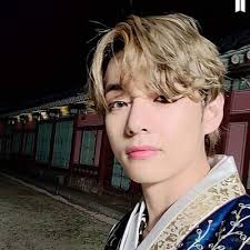 Shwe Yee Myint Myat (@ShweYeeMyintMy5)