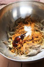 #cookpadcommunity_depok menu masak simpel tapi disukai anak2 dan smua warga dirumah saya. Resep Udang Goreng Kunyit Just Try Taste