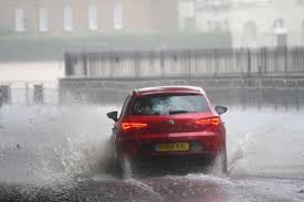 Jul 13, 2021 · parts of london has been lashed with torrential rainfall, triggering flooding in residential areas. Vrytavc Cb7b M