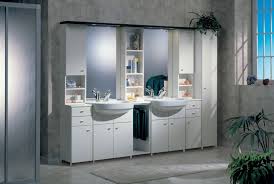 Il bagno moderno joy è semplicità, pulizia estetica, fine mobile bagno laccato cenere opaco composto da: Mobile Bagno Con Doppio Lavello In Bianco Su Bianco Benigni Mobili