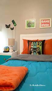 Available in six widths, this wooden decor is sturdy and will last your favorite gamer for years to come. Boys Video Game Bedroom Boys Room Klassisch Modern Kinderzimmer Los Angeles Von Tia Shackelford Interiors Houzz