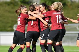 The main riders on the team this season were michal pustula, oscar uhlig and petr fiala. Ac Sparta Praha Zeny On Twitter Konec Zapasu Spartanky Porazily Slavii 5 1 Hattrick Nastrilela Aneta Pochmanova Dvakrat Skorovala Lucie Martinkova Https T Co Pl87noedxp