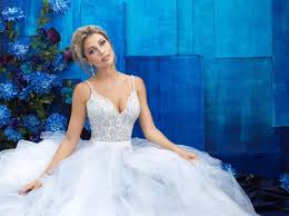 Maybe you would like to learn more about one of these? Ist Es Moglich Ein Hochzeitskleid Wegzuwerfen Und Warum Uberhaupt Kann Eine Hochzeit Oder Ein Hochzeitskleid Verkauft Werden Wo Konnen Sie Ihr Hochzeitskleid Nach Der Hochzeit Verkaufen