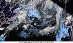 As of saturday morning, henri remains a tropical storm, with winds of 70 mph. Zbepahosrafbzm