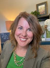 Marilyn Cummins's Instagram, Twitter & Facebook