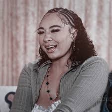 Natalie Pitman's Instagram, Twitter & Facebook