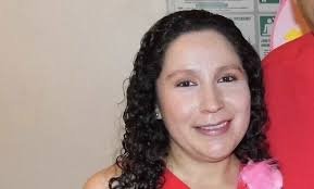 Elsa será mamá en agosto