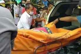 Anak 9 bulan meninggal dalam kereta. Fakta Fakta Penemuan Wanita Hamil 7 Bulan Yang Tewas Terkubur Di Septic Tank Depan Rumah Halaman All Kompas Com