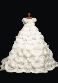 Miss paris von valentino modell. Valentino Haute Couture Fw20 21 Women Valentino Com