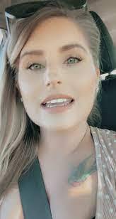 Tiffany Downes's Instagram, Twitter & Facebook