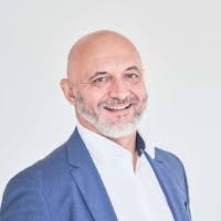 40+ "Robert Posch" profiles