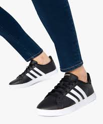 Retrouvez toutes les tendances parmi nos magasins de chaussures partenaires. Tennis Femme Bicolores A Lacets Adidas Courtpoint Gemo