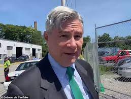 Sheldon whitehouse (born october 20, 1955) is an american lawyer and politician serving as the junior united states senator from rhode island since 2007. 5oxde4iplyixnm