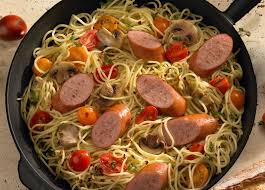 The butterball hardwood smoked turkey sausage gives you plenty of protein to go along with the rice and vegetables. Smoked Sausage And Spaghetti Skillet Dinner Johnsonville Com
