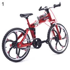 Le vélo tout terrain (vtt), est comme son nom l'indique, particulièrement conseillé pour les sorties hors des sentiers battus, comme des balades en forêt, sur des chemins de terre boueux et sous la pluie. Peekaboo 1 10 Echelle Imiter Metal Mini Vtt Racing Bike Model Kids Jouet Sequilage Cadeau Acheter A Prix Bas Livraison Gratuite Avis Reels Avec Des Photos Joom