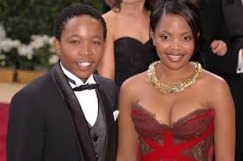 Presley Chweneyagae and Terry Pheto | 78th Annual Academy Awards (2006)  Photo#:14
