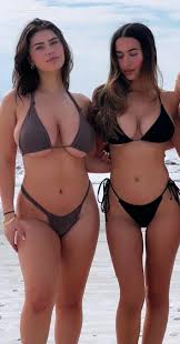 What an envious glance... : rBreastEnvy