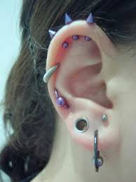 I Want The 3 Spikes Unique Body Piercings Cool Ear Piercings Body Piercings