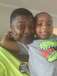 Sonja Williamson's Instagram, Twitter & Facebook