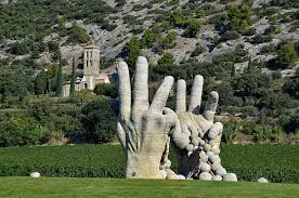 Located at the foot of the dentelles de montmirail, beaumes de venise has a particularly warm climate. Beaumes De Venise Wineyard Village At The Feet Of Dentelles De Montmirail Gallery Photos Virtual Tour360 Vaucluse Tourism And Discovery France