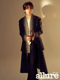 Ss 1 eps 16 tv. Jung Kyung Ho Watches Bohemian Rhapsody Three Times