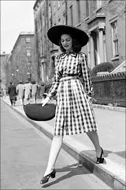 Maybe you would like to learn more about one of these? Imore Gli Anni 40 La Moda Razionata