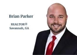 Janine Pugh's Instagram, Twitter & Facebook