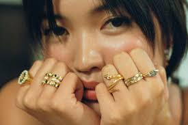 750 gold gold guarantee ring meaning