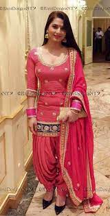 Simple Hairstyle With Salwar Suit Kuora W
