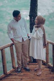 Get inspirasi foto prewed di pantai gif. Lita Dwi Prewed Session By Dipta Creative Bridestory Com