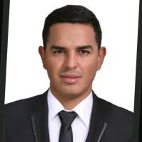 50+ perfiles de «James Cruz»