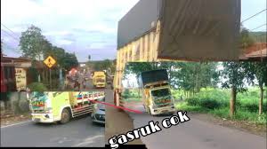 Berapa gaji sopir truk cabe? Download Truk Cabe Bawa Kayu Mp3 Mp4 3gp Flv Download Lagu Mp3 Gratis