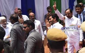 ys jagan mohan reddy takes oath as ap cm photos hd images pictures news pics oneindia photos ys jagan mohan reddy takes oath as ap