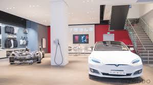 Tesla S Newest Largest And First Retail Only Store In Australia Has Just Opened To The Public Ahead Of The Store S Unveiling Gizmodo Took A Tesla Motors Store Sydney