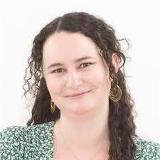 Roisin Henry's Instagram, Twitter & Facebook