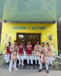 Abhi dholi ke sath ek yesi barat aap bhii deserve karte ho 😊 #abhi_dholis  #surat #royalweddings #event #djwithdhol #dhol #baratdhol #entertainment