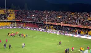 Atalanta benevento bologna cagliari crotone fiorentina genoa inter juventus lazio milan napoli parma roma sampdoria sassuolo spezia torino udinese verona. Benevento La Curva Sud Organizza Un Evento Per La Squadra I Dettagli