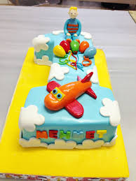 Attractive 1st Birthday Cake For 1 Year Old Boy Number One Cake For The Boy S Number One Cake First Birthday Cakes 1st Birthday Cakes